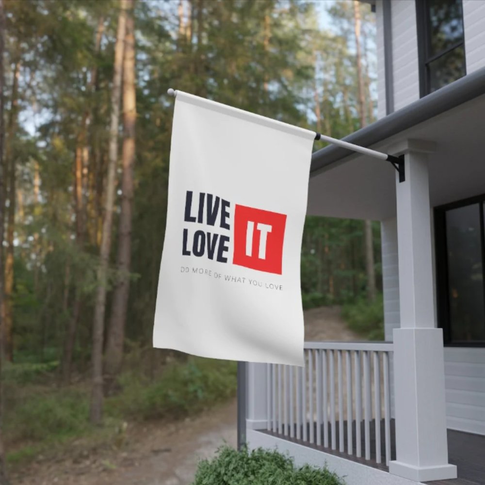 House Flags! Love, hate and life!